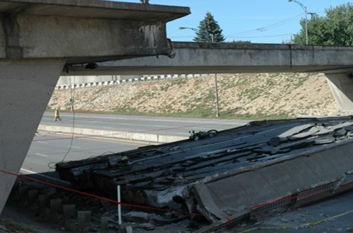 Collapse of de la Concorde overpass